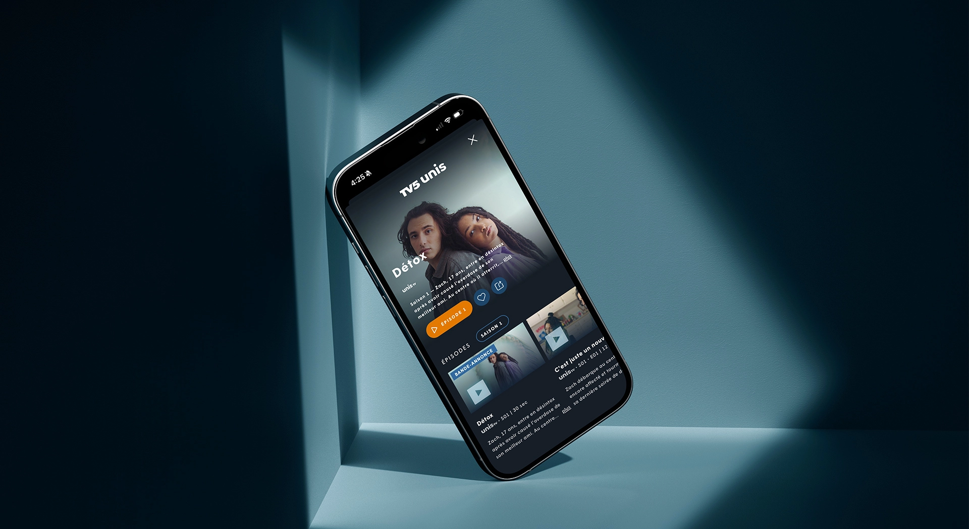 Interface de la plateforme TV5Unis sur mobile