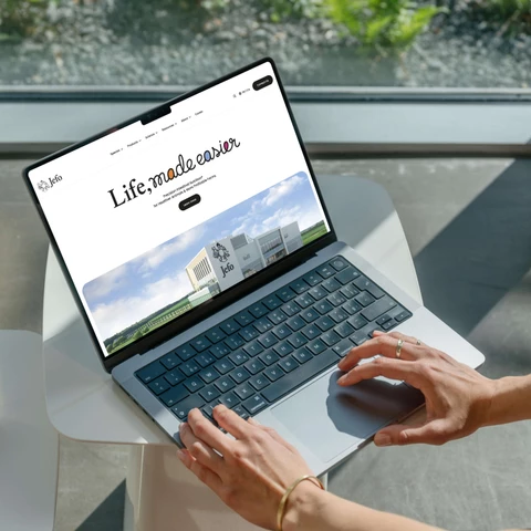 Homepage of the new Jefo website