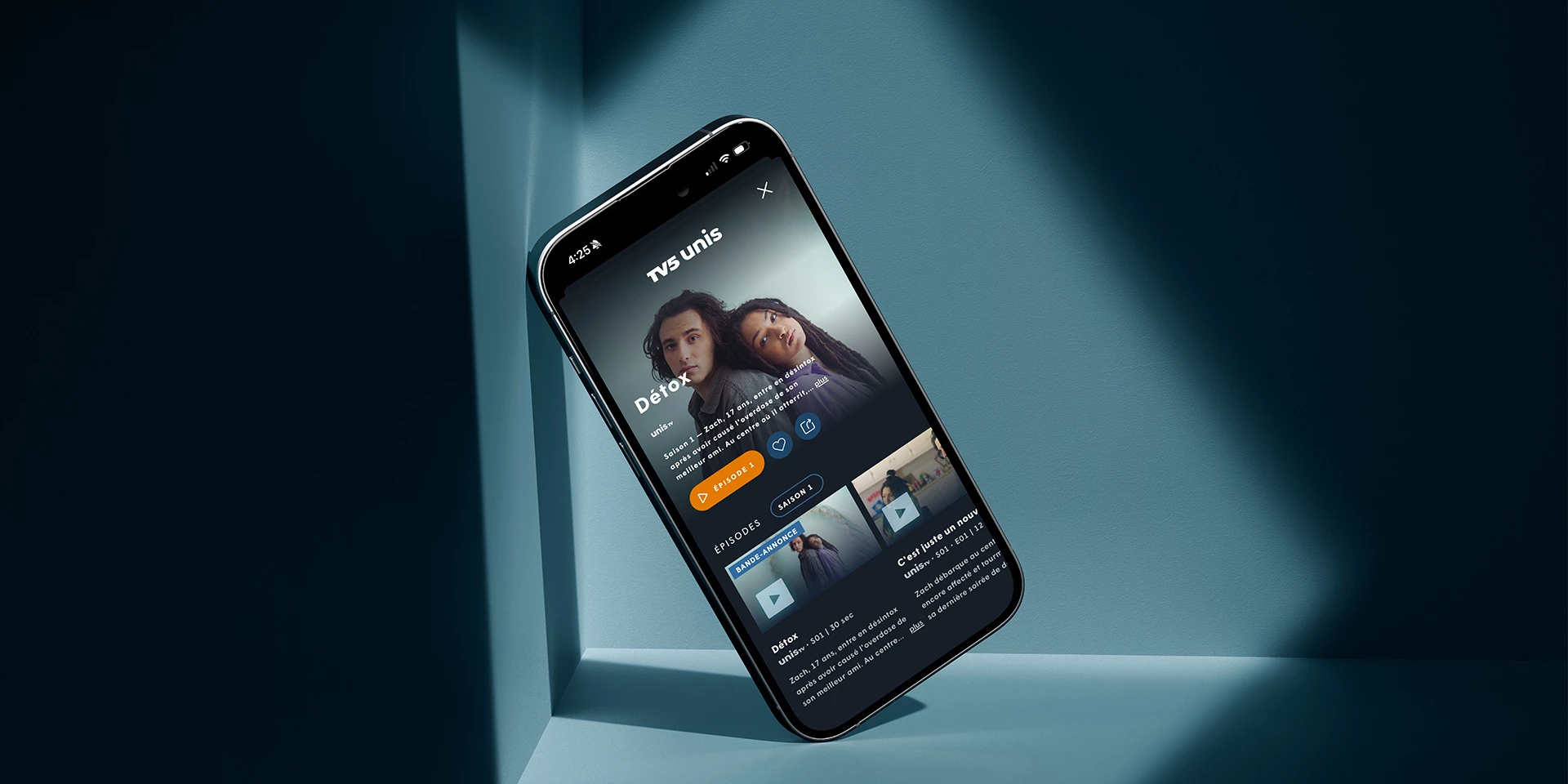 Interface de la plateforme TV5Unis sur mobile