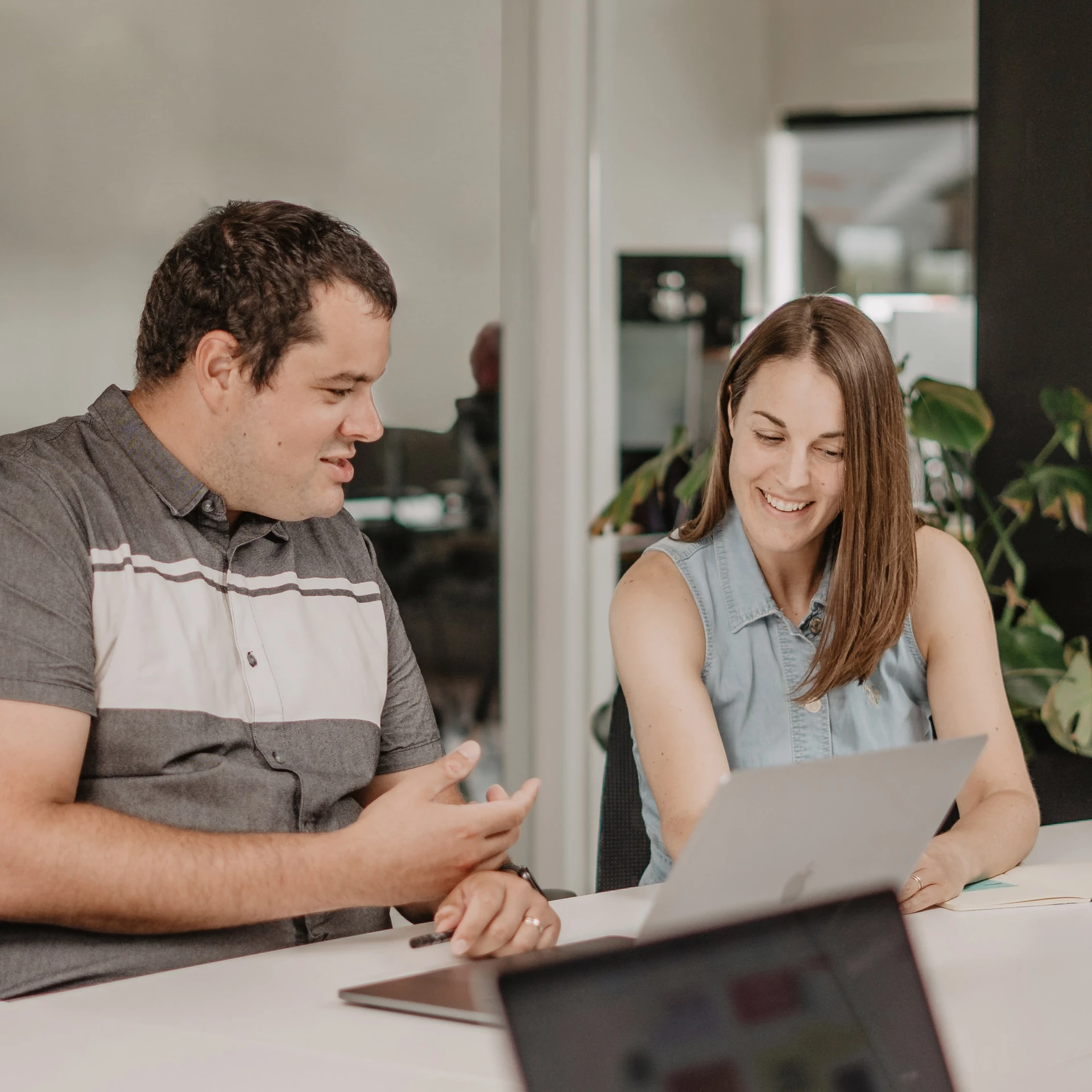 Photograph of Mirego team members in the office